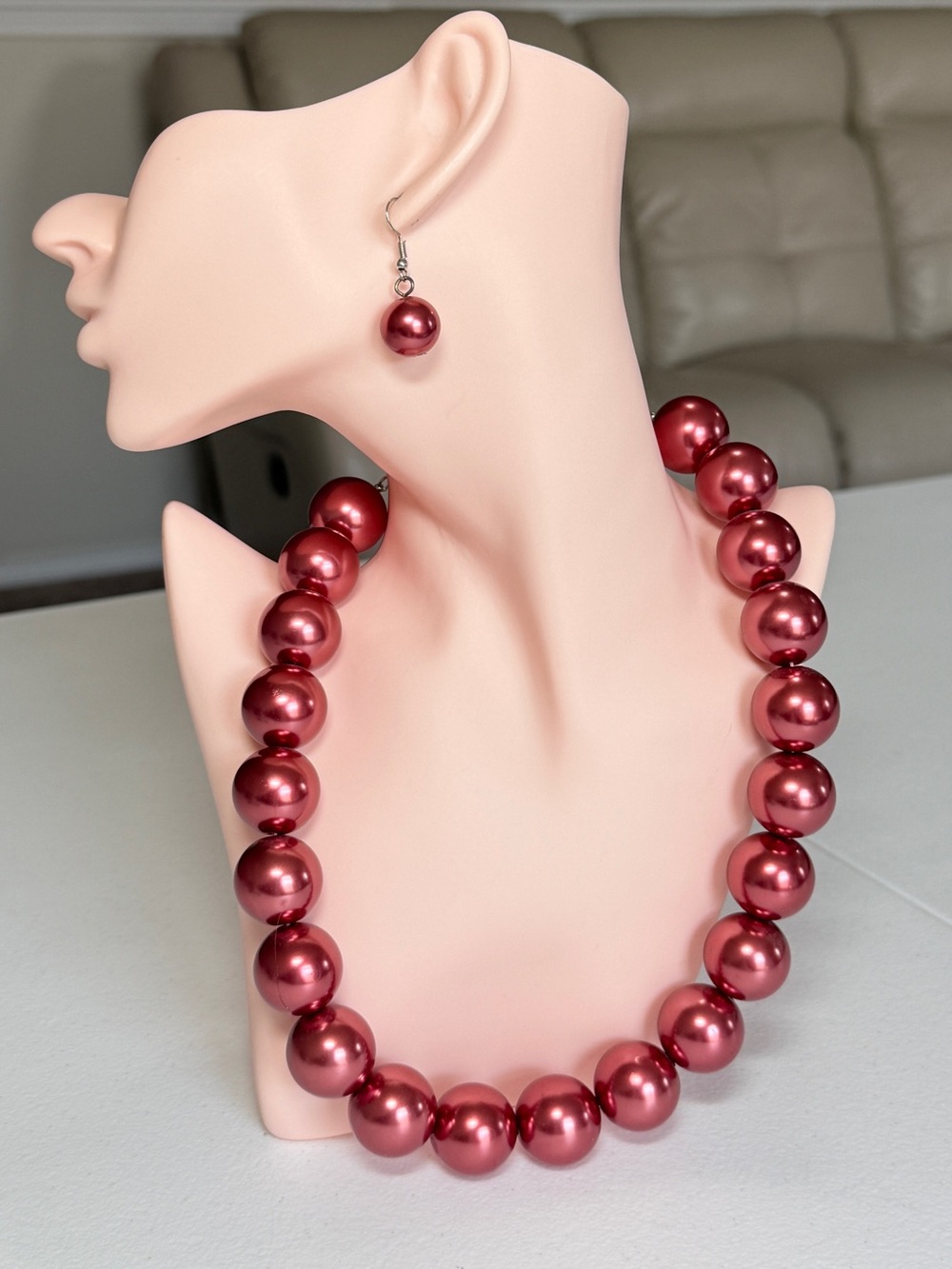 Lustrous Wine-Red Pearl Bead Necklace with Matching Drop Earrings | Set